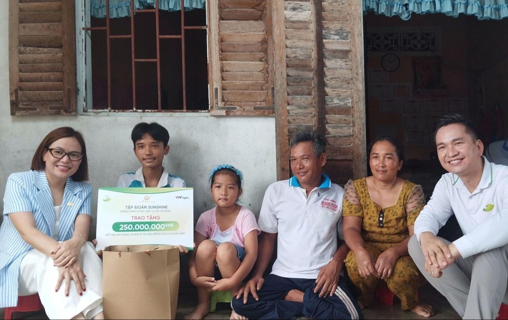 Sunshine Group mang yêu thương chạm đến mảnh đất cực Nam