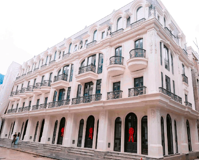 Khách hàng chính thức nhận bàn giao nhà phố châu Âu tại Noble Palace Tay Thang Long WorldHotels Residences